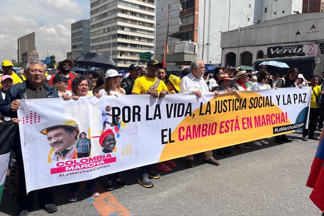 Bloqueo institucional, consulta popular y proceso constituyente.